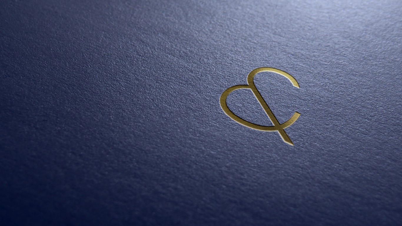 Home & Legacy ampersand brand image