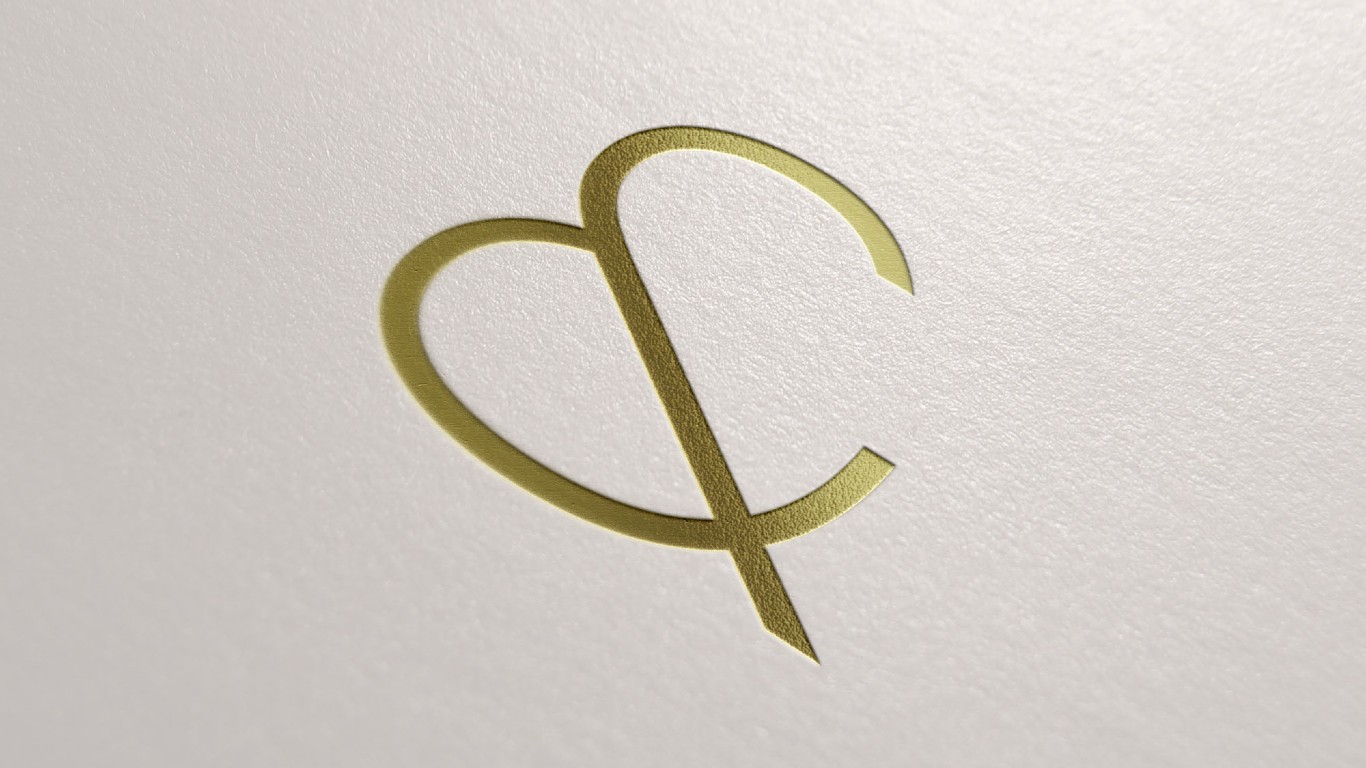 Home & Legacy ampersand brand image